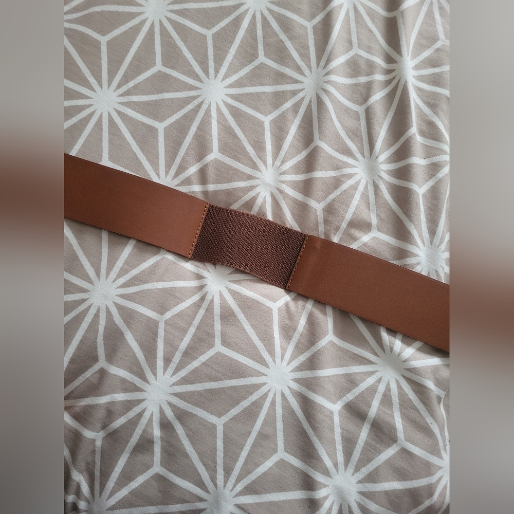 LOFT Tan Belt with Gold Buckle - Picture 6 of 6